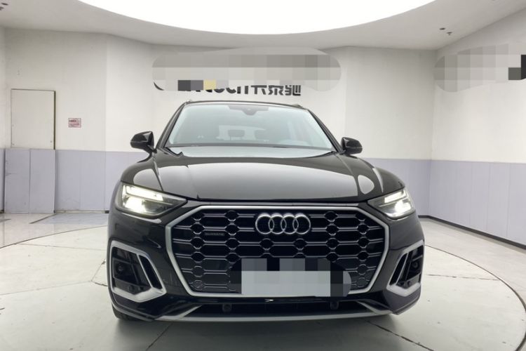 Used Audi Q5L 2022 40T Fashionable and Dynamic Model
