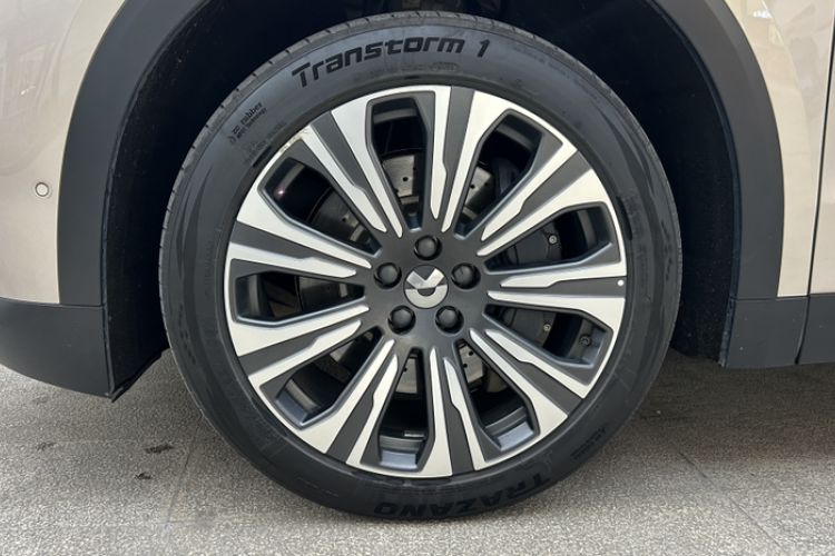 Used Nio ES8 2023 75 kWh Executive Edition
