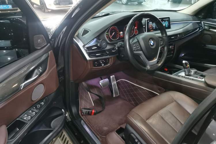 Used BMW X5 2017 xDrive28i
