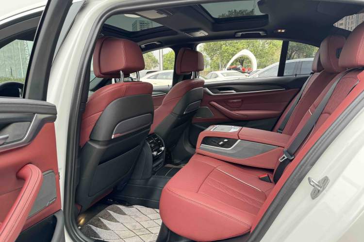 Used BMW 5 Series 2023 530Li Luxury Edition M Sport Package
