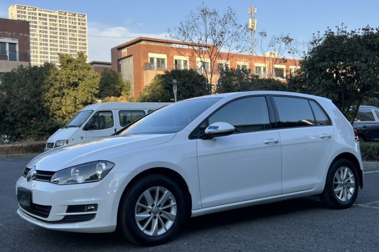 Used Volkswagen Golf 2015 1.6L Automatic Fashion Model