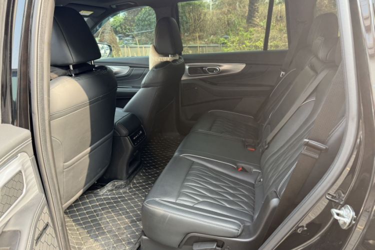 Used GAC Trumpchi GS8 2022 Linghang Series 2.0 TGDI Two-Wheel-Drive Luxury Smart Connectivity Version (7 Seats)
