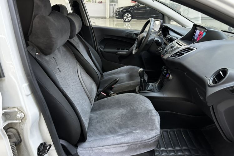 Used Ford Fiesta 2013 Sedan 1.5L Manual Fashion Edition
