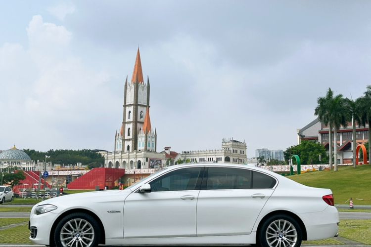 Used BMW 5 Series 2014 525Li Luxury Design Package
