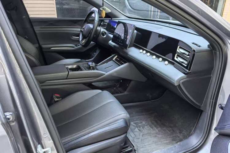 Used BYD Qin L 2024 DM-i 120KM Leading Model
