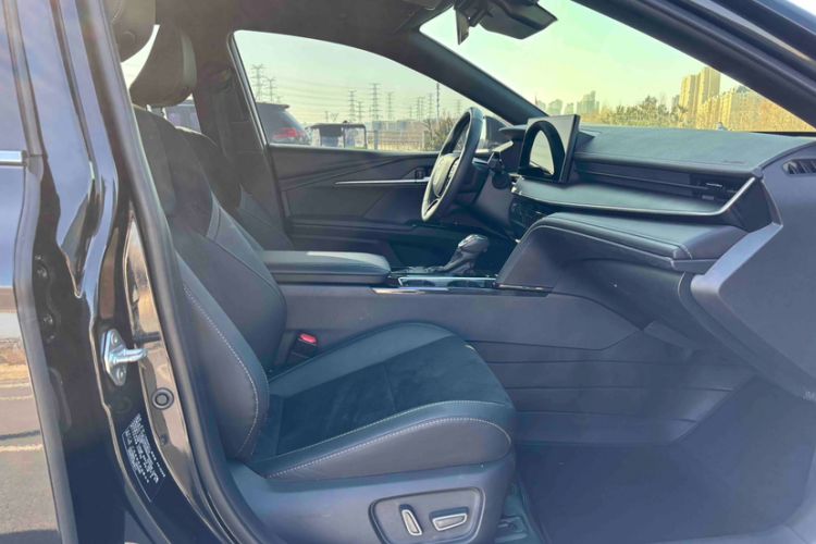 Used Toyota Camry 2024 Dual-Motor 2.5 HXS Sport Plus Edition
