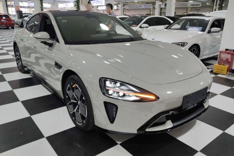 Used Xiaomi Auto SU7 2024 Rear-Drive Long-Range Intelligent Driving Version
