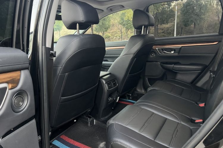 Used Honda CR-V 2021 240TURBO CVT 2WD Fashion Edition
