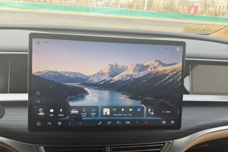 Used Denza D9 2025 DM-i Intelligent Drive 1020 Four-Wheel Drive Flagship Model