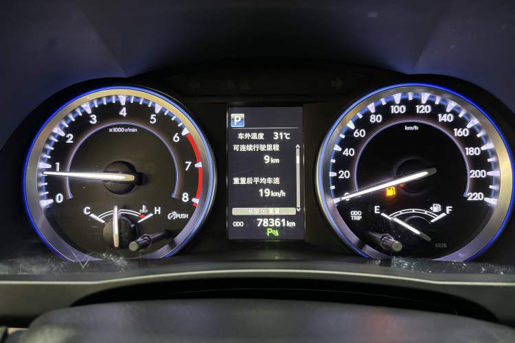 Used Toyota Highlander 2018 2.0T Four-Wheel Drive Luxury Version 7 Seats China VI Standard
