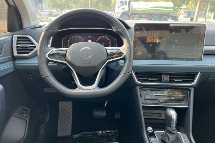 Used Volkswagen Tharu 2023 300TSI Two-Wheel-Drive Full Moon Edition
