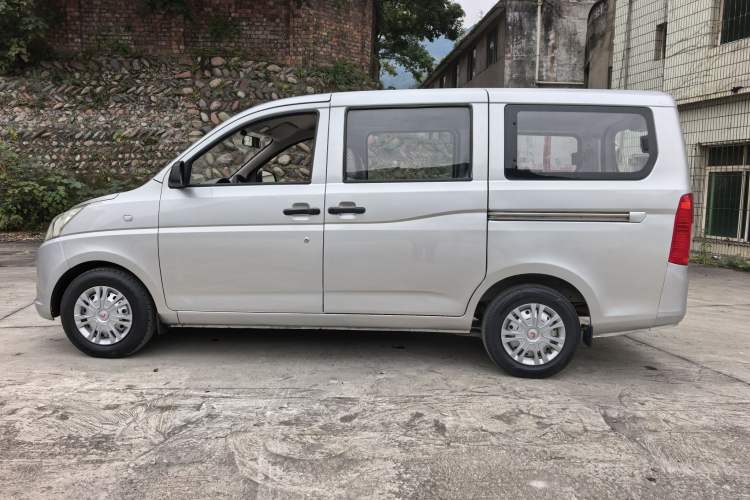 Used Wuling Rongguang V 2019 1.5L Practical Model China VI LAR
