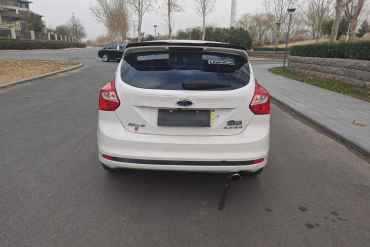 Used Ford Focus 2012 Hatchback 1.6L Manual Comfort Model
