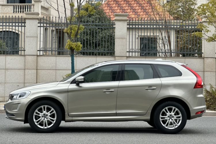 Used Volvo XC60 2016 T5 Smart Upgrade Model