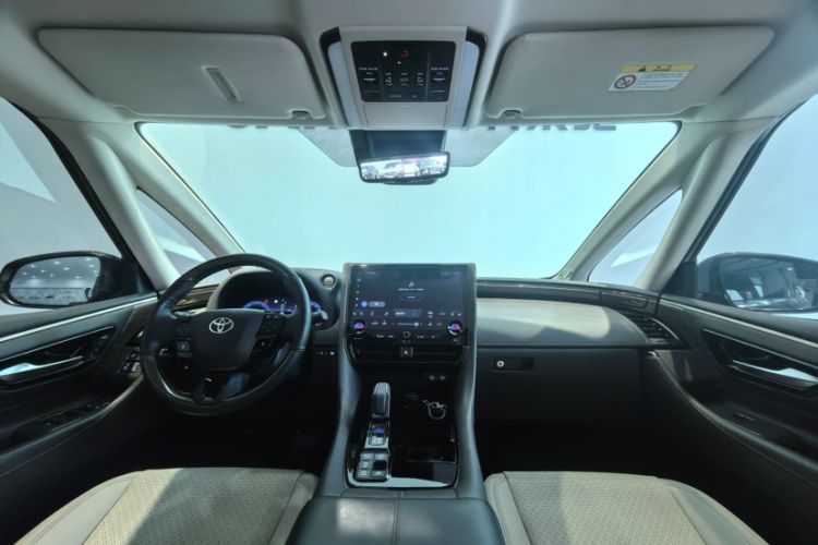 Used Toyota Alphard 2024 Dual-Engine 2.5L Deluxe Edition