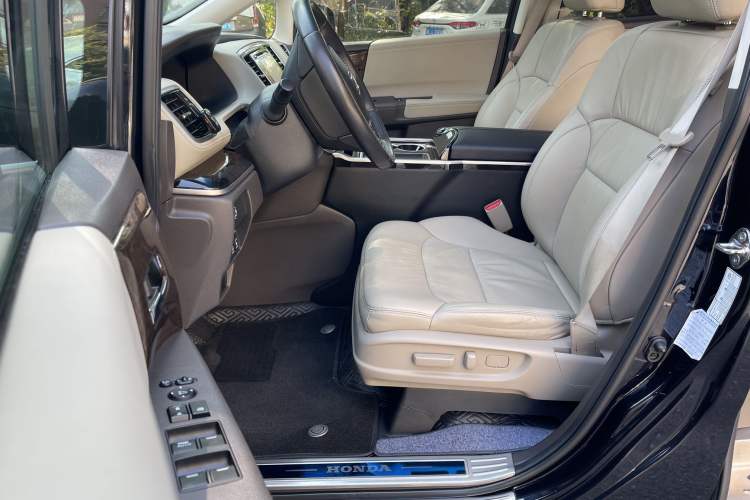 Used Honda Odyssey 2015 2.4L Smart Edition
