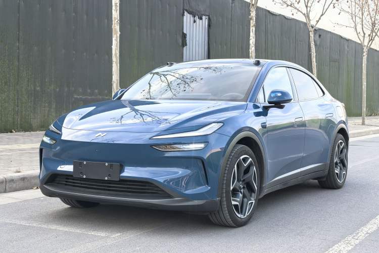 Used ONVO L60 2024 60 kWh Rear-Drive Version