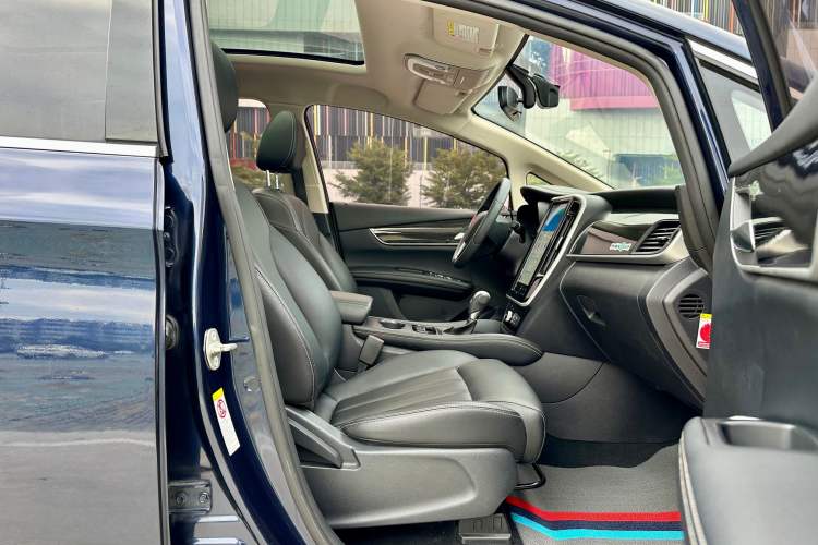 Used BYD Song MAX 2017 1.5T Automatic Smart Connect Elite 7-Seater
