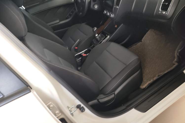 Used Kia K3 2016 1.6L Manual GL
