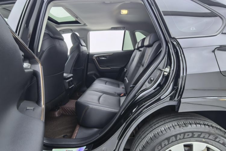 Used Toyota Wildlander 2024 2.0L CVT Two-Wheel Drive Urban Edition
