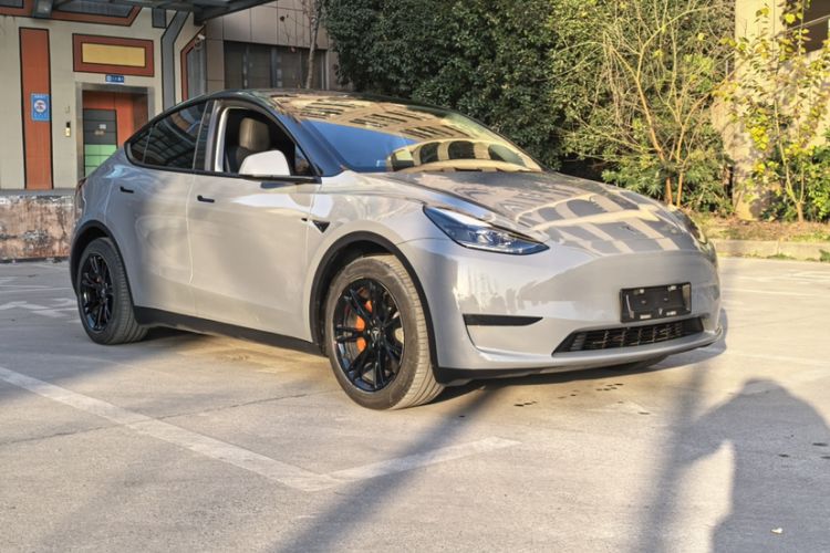 Used Tesla Model Y 2022 Rear-Wheel-Drive Version
