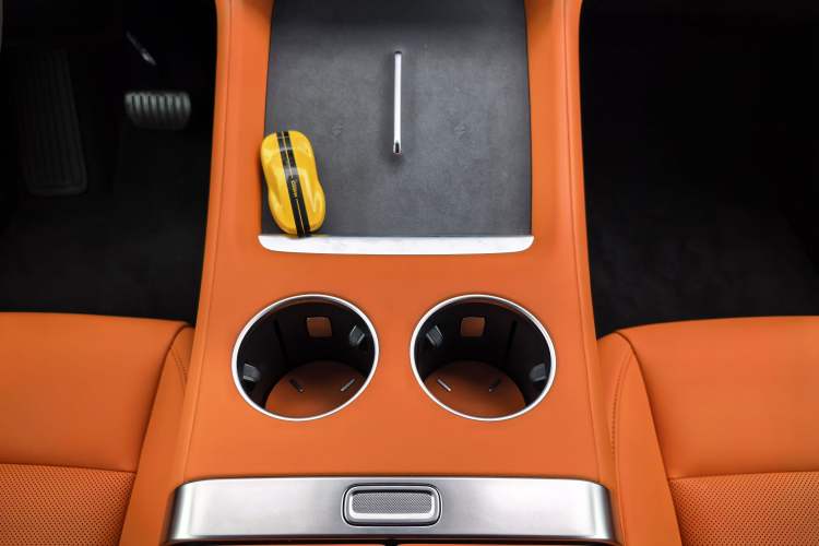 Used  YU7 2025 Ultra-Long Range High-Performance All-Wheel-Drive Max Edition
