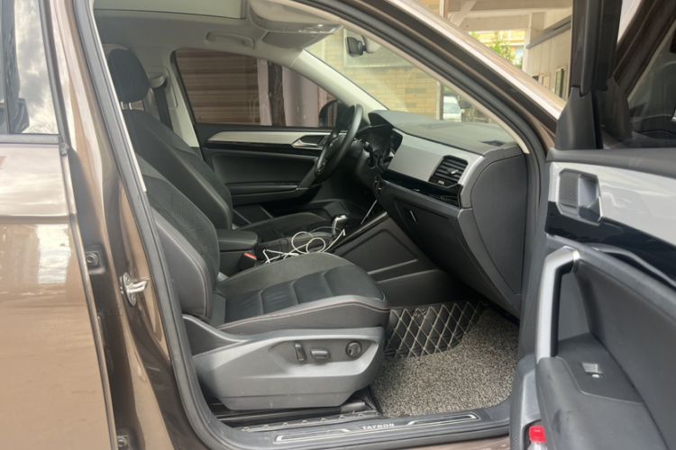 Used Volkswagen Tayron 2020 330TSI Two-Wheel Drive Luxury Smart Connectivity Version
