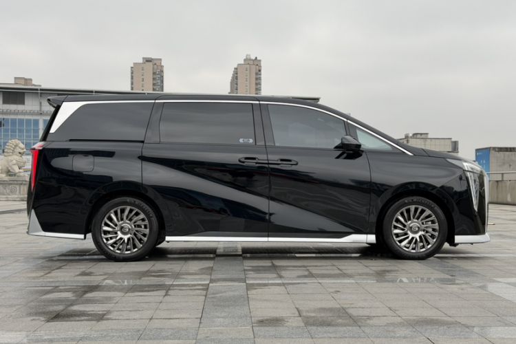 Used GAC Trumpchi M8 2023 Zongshi Series Dual-Motor YuZun Edition