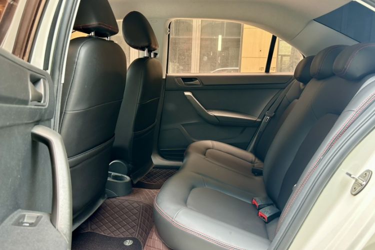 Used Volkswagen Santana 2018 1.5L Manual Fashion Edition
