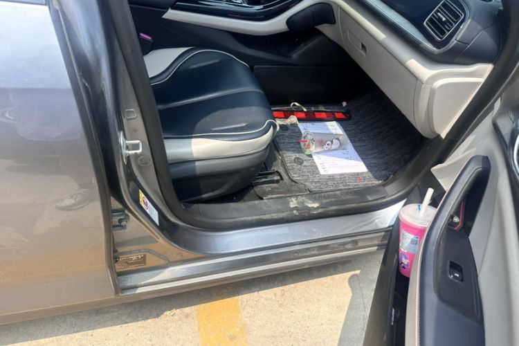 Used BYD Qin PLUS 2021 DM-i 55KM Flagship Model
