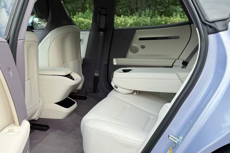 Used  06 2025 Pro Range-Extended Edition
