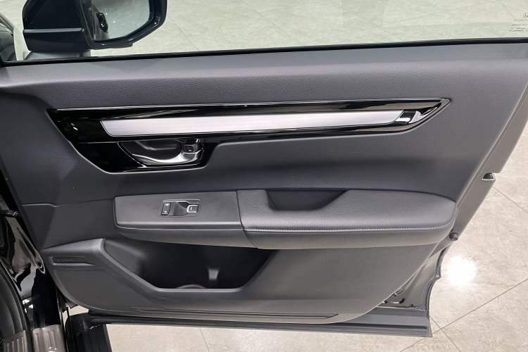 Used Honda CR-V 2023 240TURBO Two-Wheel Drive Deluxe Edition 7 Seats
