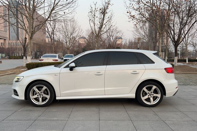 Used Audi A3 2019 Sportback 35 TFSI Fashion Edition China VI Emission Standard
