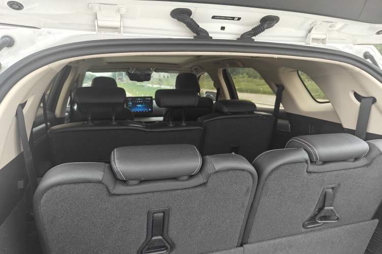 Used BYD Tang 2018 2.0T Automatic SmartConnect Prestige 7-Seater China V Standard
