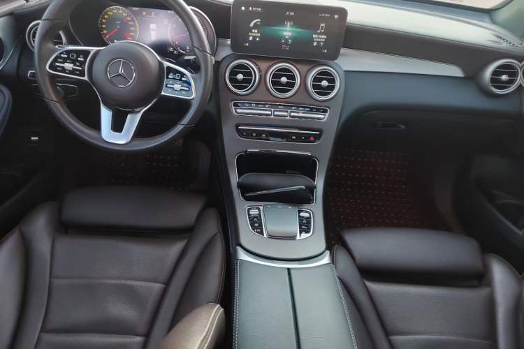 Used Mercedes-Benz GLC 2021 GLC 260 L 4MATIC Dynamic Edition
