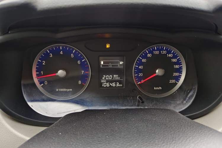 Used Venucia R50 2015 1.6L Manual Fashion Edition