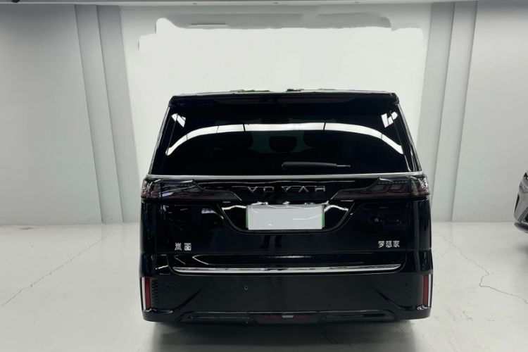 Used VOYAH Dream 2025 PHEV Four-Wheel-Drive Flagship Version – Qiankun Edition
