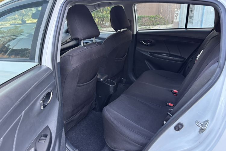 Used Toyota YARiS L 2016 Revised Version 1.5G CVT with Dynamic Sunroof
