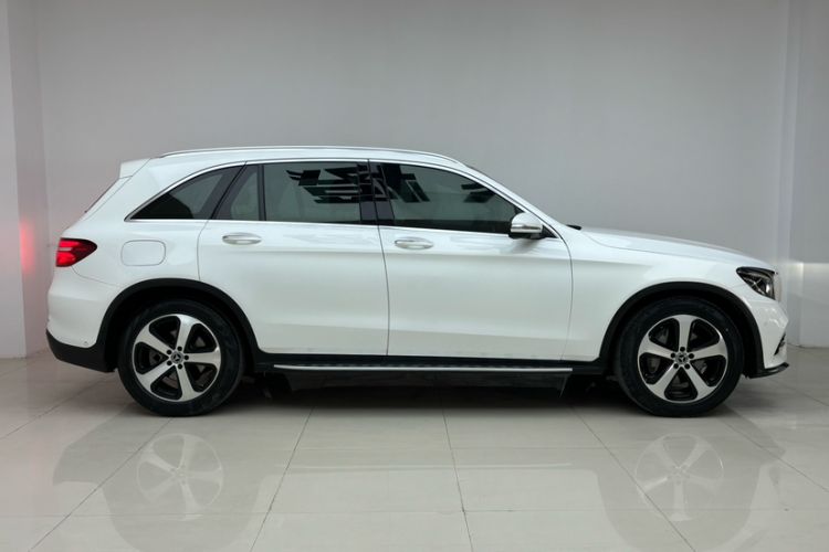 Used Mercedes-Benz GLC 2019 Facelift GLC 260 L 4MATIC Luxury Model