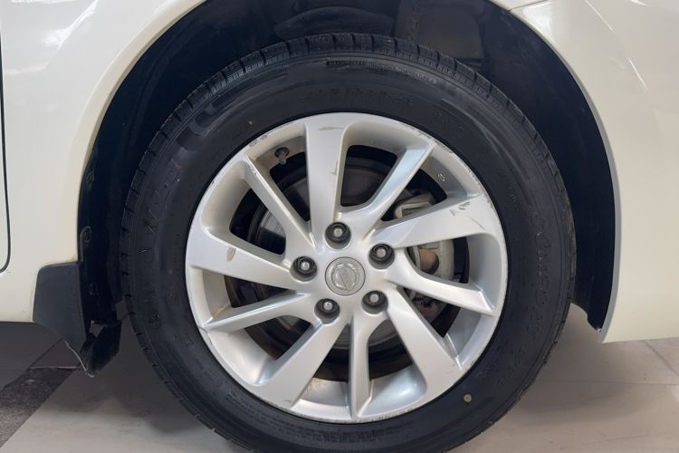 Used Nissan Tiida 2016 1.6L CVT Cool Dynamic Edition
