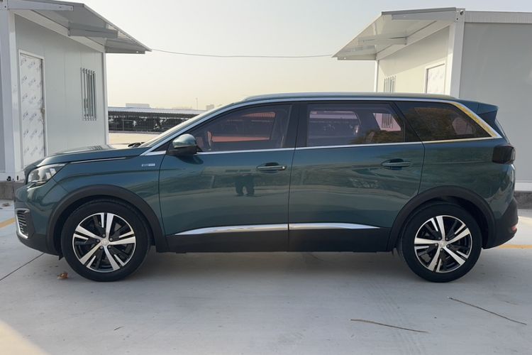 Used Peugeot 5008 2017 350THP 7-Seater Elite Edition