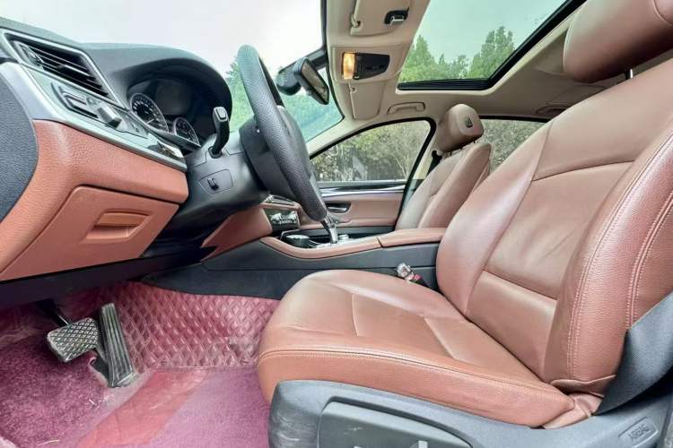 Used BMW 5 Series 2017 525Li Leading Model
