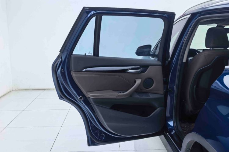 Used BMW X1 2020 sDrive25Li Leading Model
