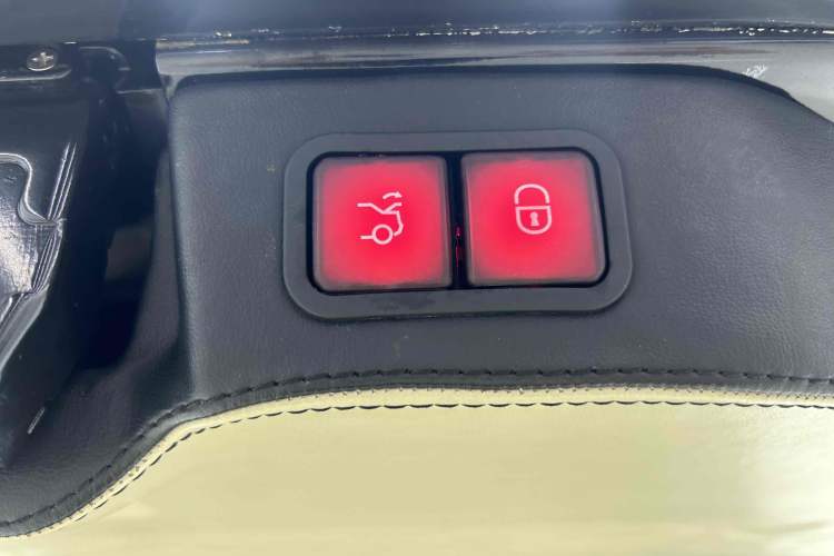 Used Mercedes-Benz Vito 2018 2.0T Business Version China V Emission Standard
