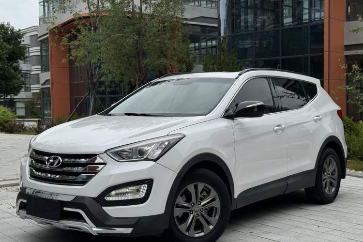 Used Hyundai Santa Fe 2013 2.4L Automatic 4x4 Comfort Edition
