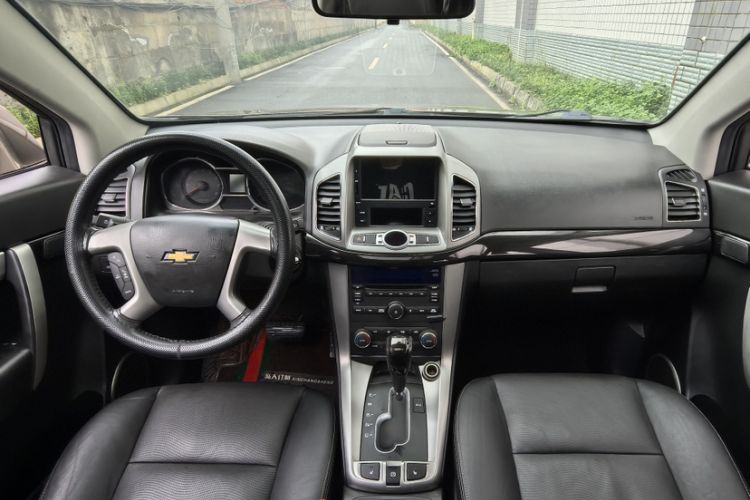 Used Chevrolet Captiva 2017 2.4L Two-Wheel Drive Luxury Edition 7 Seats
