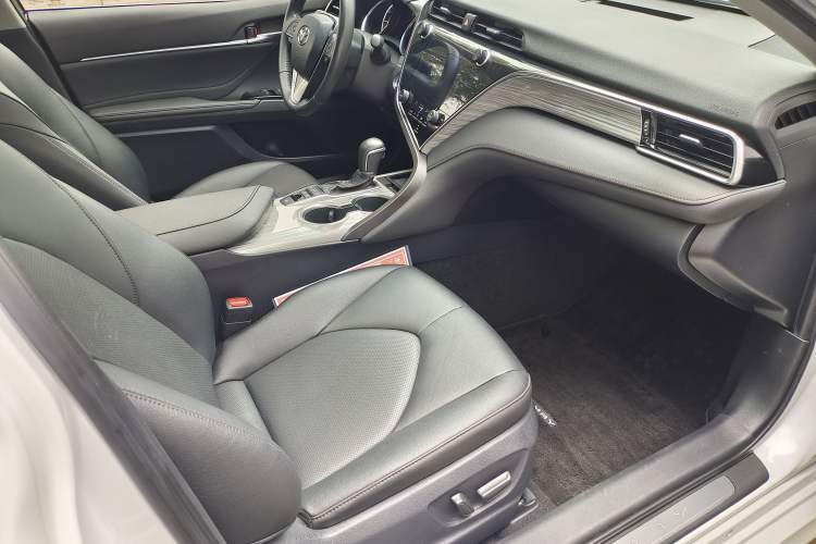 Used Toyota Camry 2019 Revised Version Dual-Engine 2.5 HG Luxury Edition
