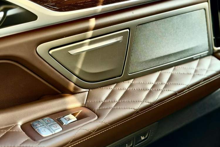 Used BMW 7 Series 2019 Updated 740Li Luxury Package Premium Edition
