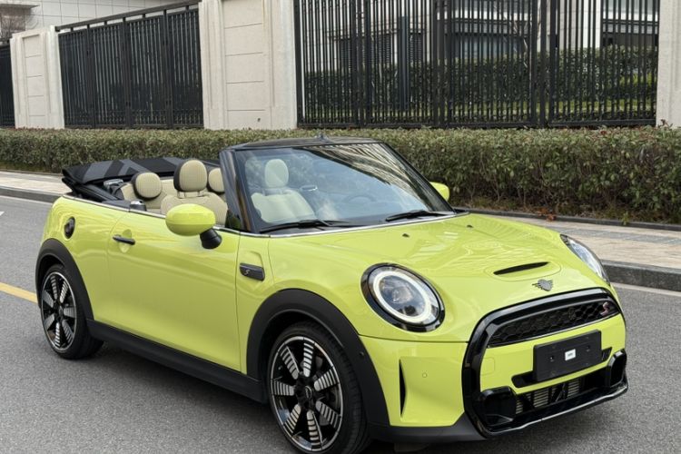 Used  MINI 2023 Second Facelift 2.0T COOPER S CABRIO Artist
