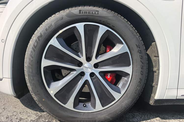 Used Hima Luxeed R7 2024 All-Electric 736 km Ultra
